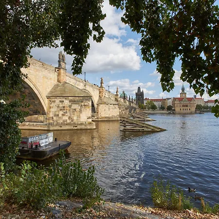 公寓式酒店 River View By Charles bridge 布拉格