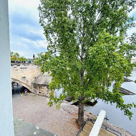 River View By Charles bridge מלון דירות 4*